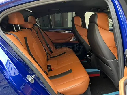 BMW M5 2018 года за 52 500 000 тг. в Алматы – фото 20