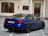 BMW M5 2018 года за 52 500 000 тг. в Алматы – фото 4