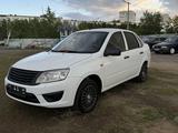 ВАЗ (Lada) Granta 2190 2015 годаүшін2 200 000 тг. в Лисаковск