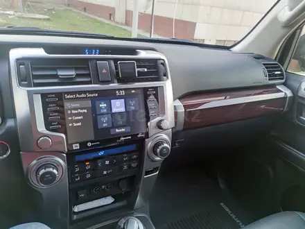 Toyota 4Runner 2020 года за 29 500 000 тг. в Алматы – фото 17