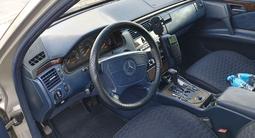 Mercedes-Benz E 230 1996 годаүшін3 200 000 тг. в Кызылорда – фото 2