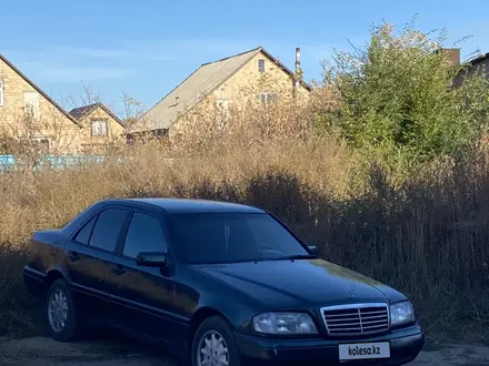 Mercedes-Benz C 220 1995 года за 2 000 000 тг. в Караганда