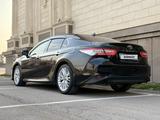 Toyota Camry 2019 года за 14 100 000 тг. в Алматы