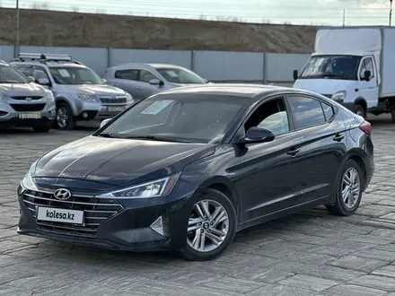 Hyundai Elantra 2020 года за 6 600 000 тг. в Атырау