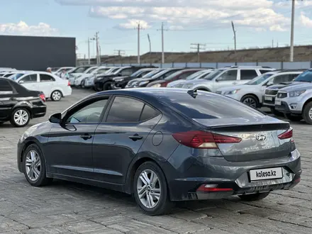 Hyundai Elantra 2020 года за 6 600 000 тг. в Атырау – фото 3