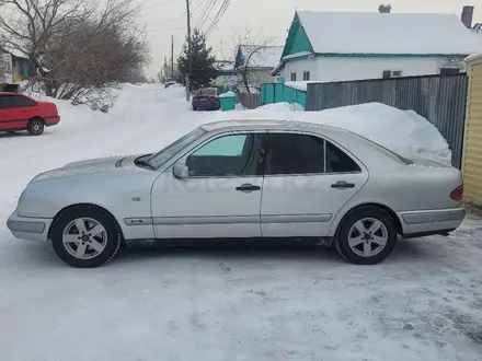 Mercedes-Benz E 200 1995 года за 2 000 000 тг. в Щучинск – фото 3