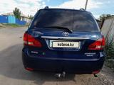 Toyota Avensis Verso 2002 годаfor3 500 000 тг. в Семей – фото 2