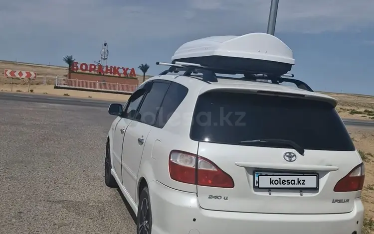 Toyota Ipsum 2004 года за 5 000 000 тг. в Атырау