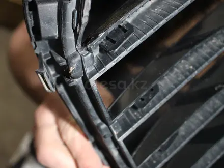Решетка радиатора BMW X5 G05 за 50 000 тг. в Караганда – фото 3