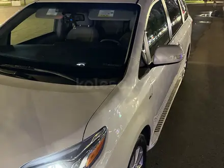 Toyota Sienna 2016 года за 16 800 000 тг. в Алматы – фото 10