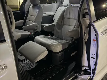 Toyota Sienna 2016 года за 16 800 000 тг. в Алматы – фото 16