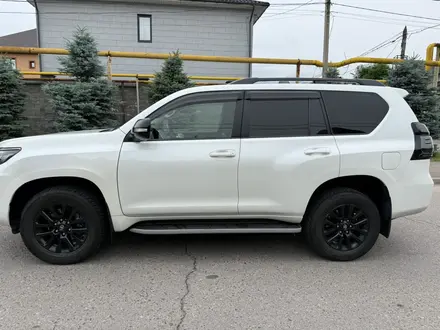 Toyota Land Cruiser Prado 2021 года за 33 500 000 тг. в Алматы – фото 4