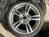 Оригинальные разноразмерные диски с резиной Style 400 за 250 000 тг. в Алматы
