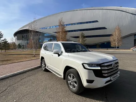 Toyota Land Cruiser 2022 года за 50 000 000 тг. в Астана