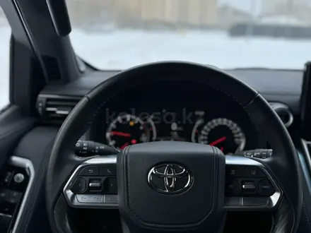 Toyota Land Cruiser 2023 года за 62 500 000 тг. в Астана – фото 5