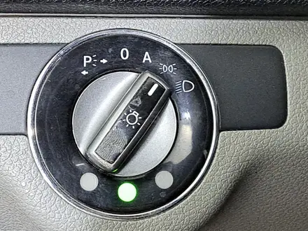 Mercedes-Benz C 200 2007 года за 2 400 000 тг. в Астана – фото 17