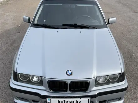 BMW 328 1997 года за 3 400 000 тг. в Караганда – фото 2