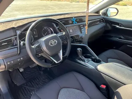 Toyota Camry 2020 года за 11 900 000 тг. в Актау – фото 8