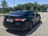 Toyota Camry 2022 года за 17 500 000 тг. в Тараз – фото 5