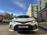 Toyota Camry 2023 года за 14 500 000 тг. в Караганда – фото 3