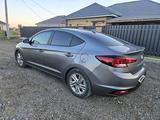 Hyundai Elantra 2019 года за 6 000 000 тг. в Актобе – фото 4