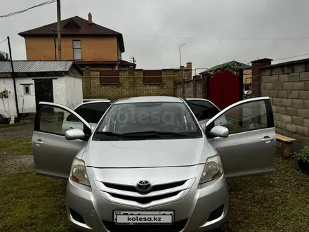 Toyota Yaris 2011 года за 5 000 000 тг. в Астана – фото 4