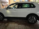 Volkswagen Tiguan 2018 года за 10 500 000 тг. в Алматы – фото 4