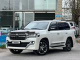 Toyota Land Cruiser 2020 года за 42 000 000 тг. в Шымкент