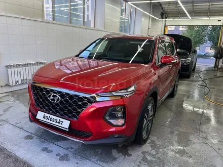 Hyundai Santa Fe 2020 года за 11 400 000 тг. в Астана – фото 4