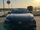 Toyota Camry 2022 годаүшін16 500 000 тг. в Павлодар – фото 2