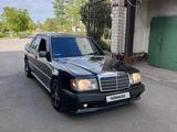 Mercedes-Benz E 200 1993 года за 1 250 000 тг. в Караганда – фото 3