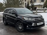 Toyota Highlander 2019 годаүшін22 900 000 тг. в Астана – фото 2