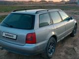 Audi A4 1998 года за 590 000 тг. в Уральск – фото 2