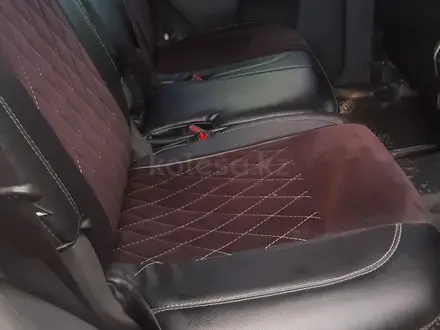 Toyota Land Cruiser Prado 2011 года за 12 600 000 тг. в Актау – фото 14