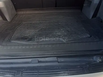 Toyota Land Cruiser Prado 2011 года за 12 600 000 тг. в Актау – фото 9