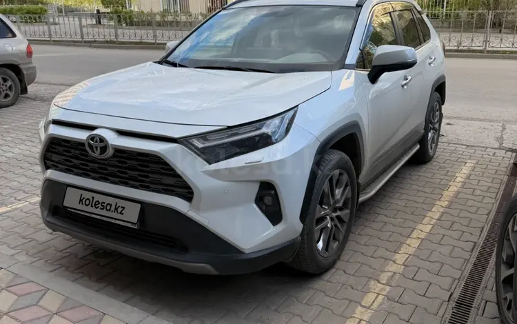 Toyota RAV4 2023 годаүшін20 500 000 тг. в Актобе