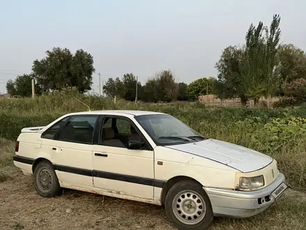 Volkswagen Passat 1990 года за 700 000 тг. в Шымкент