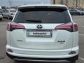 Toyota RAV4 2018 года за 11 500 000 тг. в Астана – фото 4