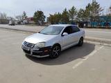 Volkswagen Jetta 2005 года за 3 450 000 тг. в Костанай