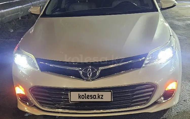 Toyota Avalon 2014 года за 7 500 000 тг. в Атырау