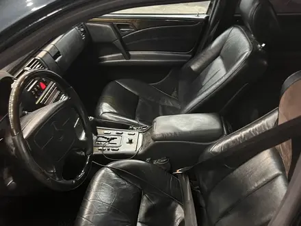 Mercedes-Benz E 230 1997 года за 2 200 000 тг. в Алматы – фото 11