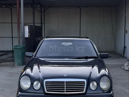 Mercedes-Benz E 230 1997 года за 2 200 000 тг. в Алматы – фото 15