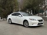 Lexus ES 350 2013 года за 12 800 000 тг. в Алматы – фото 2