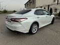 Toyota Camry 2018 года за 15 000 000 тг. в Алматы – фото 3