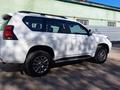 Toyota Land Cruiser Prado 2017 года за 23 500 000 тг. в Актобе – фото 12