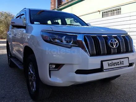 Toyota Land Cruiser Prado 2017 года за 23 500 000 тг. в Актобе – фото 35