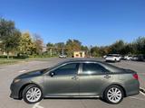 Toyota Camry 2013 года за 4 800 000 тг. в Шымкент – фото 2