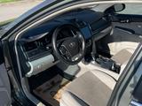 Toyota Camry 2013 года за 4 800 000 тг. в Шымкент – фото 3