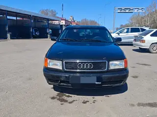 Audi 100