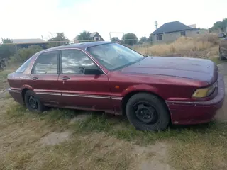 Mitsubishi Galant